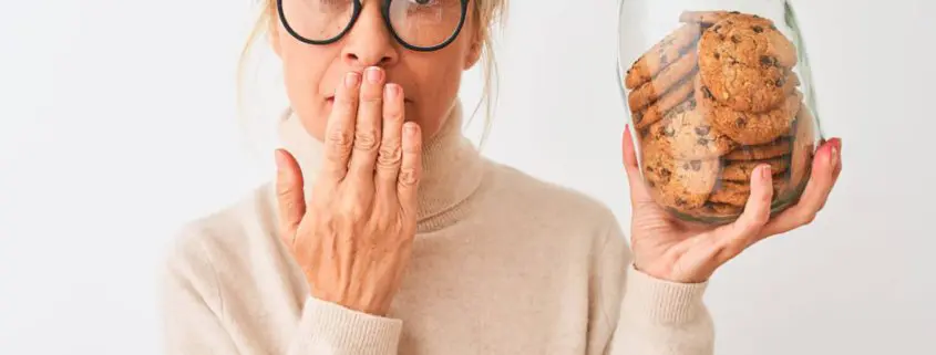 what is impulse control disorder, women holding cookie jar